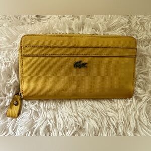 VINTAGE LACOSTE LARGE ZIP WALLET WRISTLET YELLOW LEMON CURRY Alligator logo
